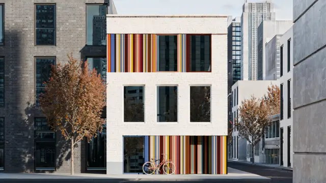 BOLD_EXPRESSION_DESIGN STYLE RENDER Linarte