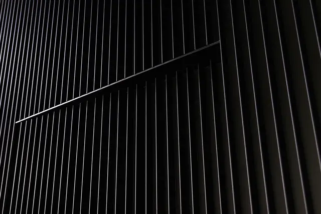 Linarte_Minimal_Essence_Product_shot_website_8150