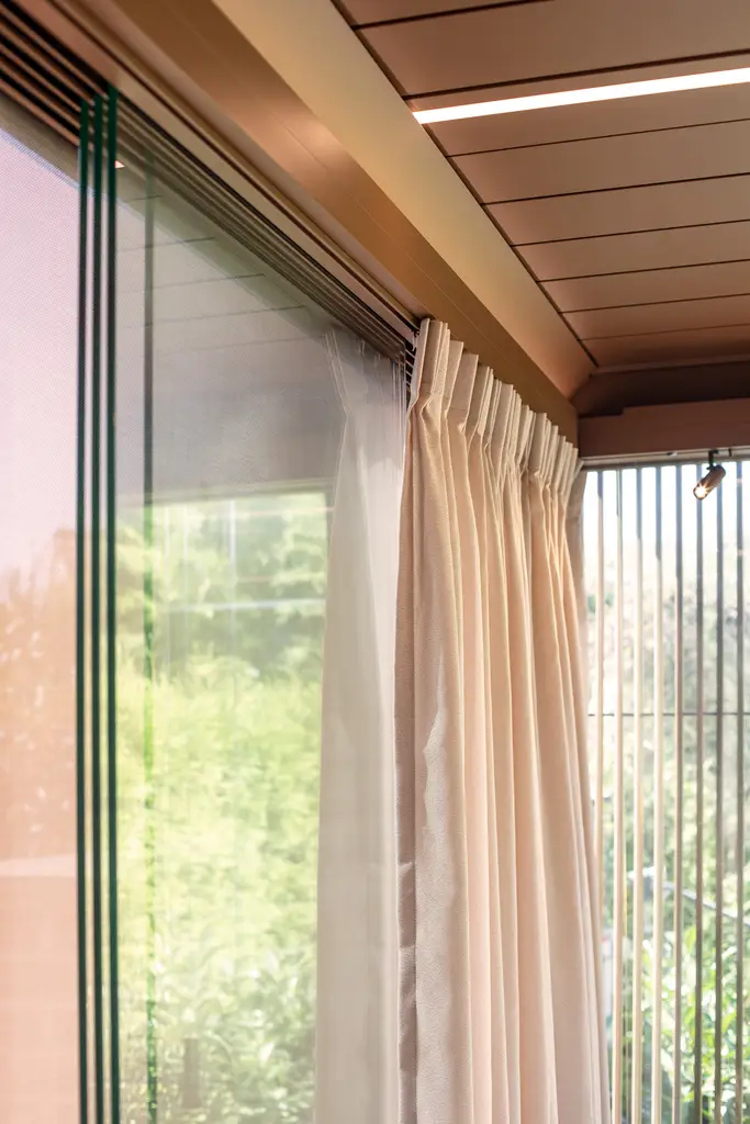 Jusqu’à quatre options d’éléments latéraux